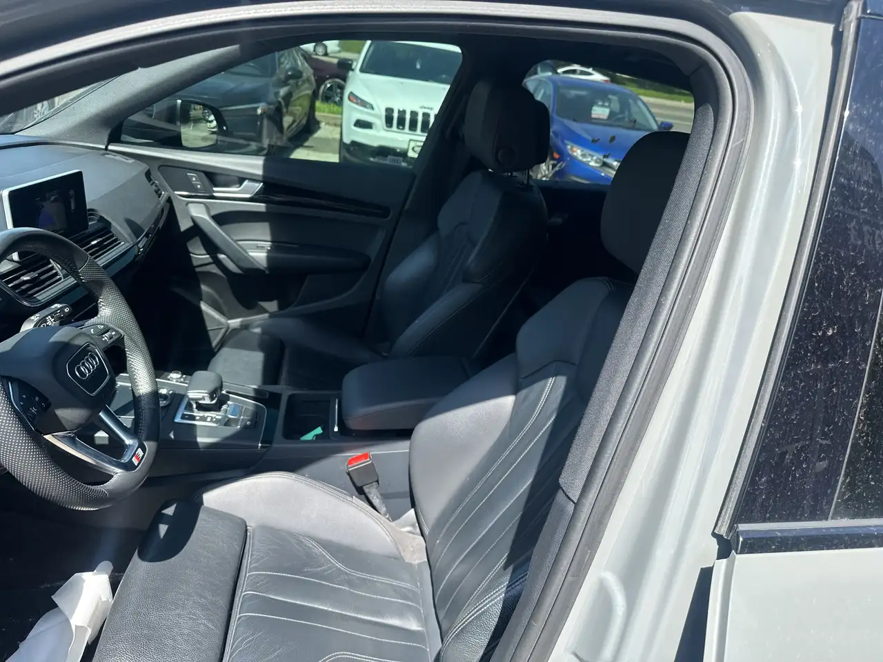 Audi Q5 снимка Audi Q5
