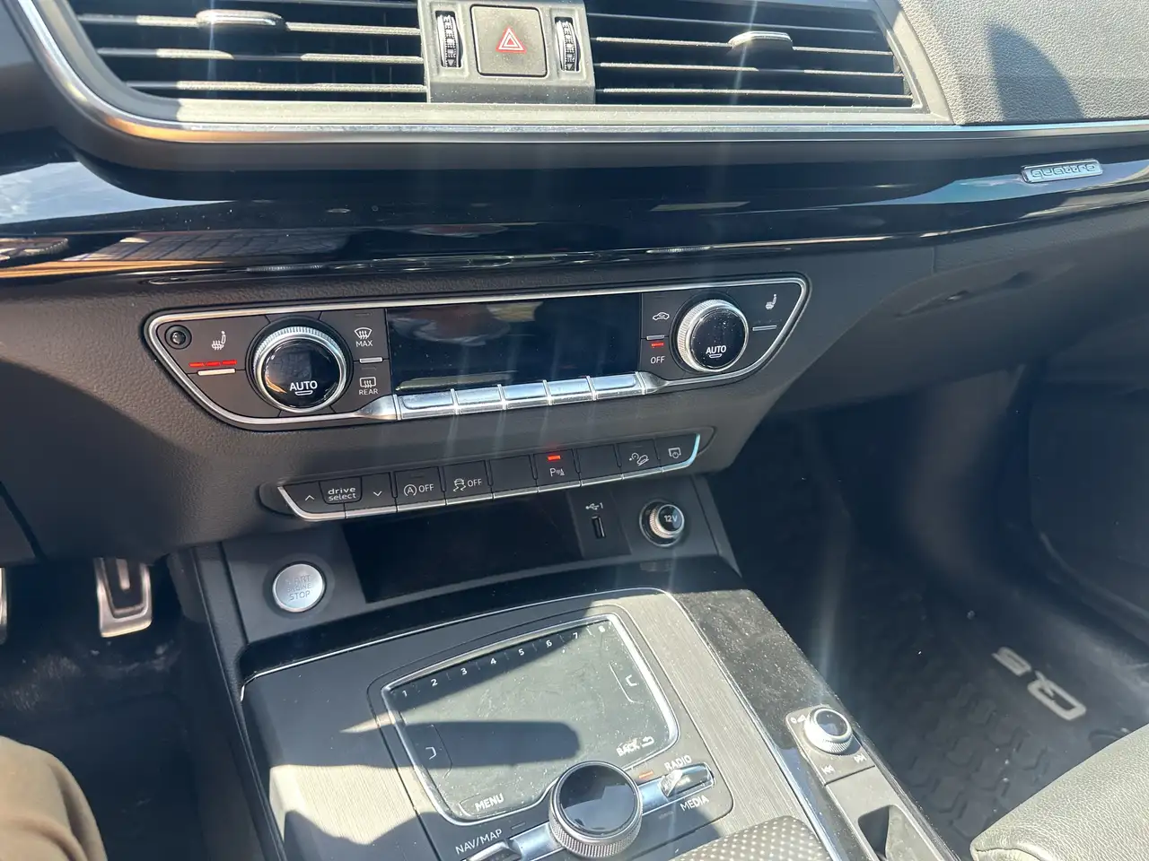 Audi Q5 снимка Audi Q5