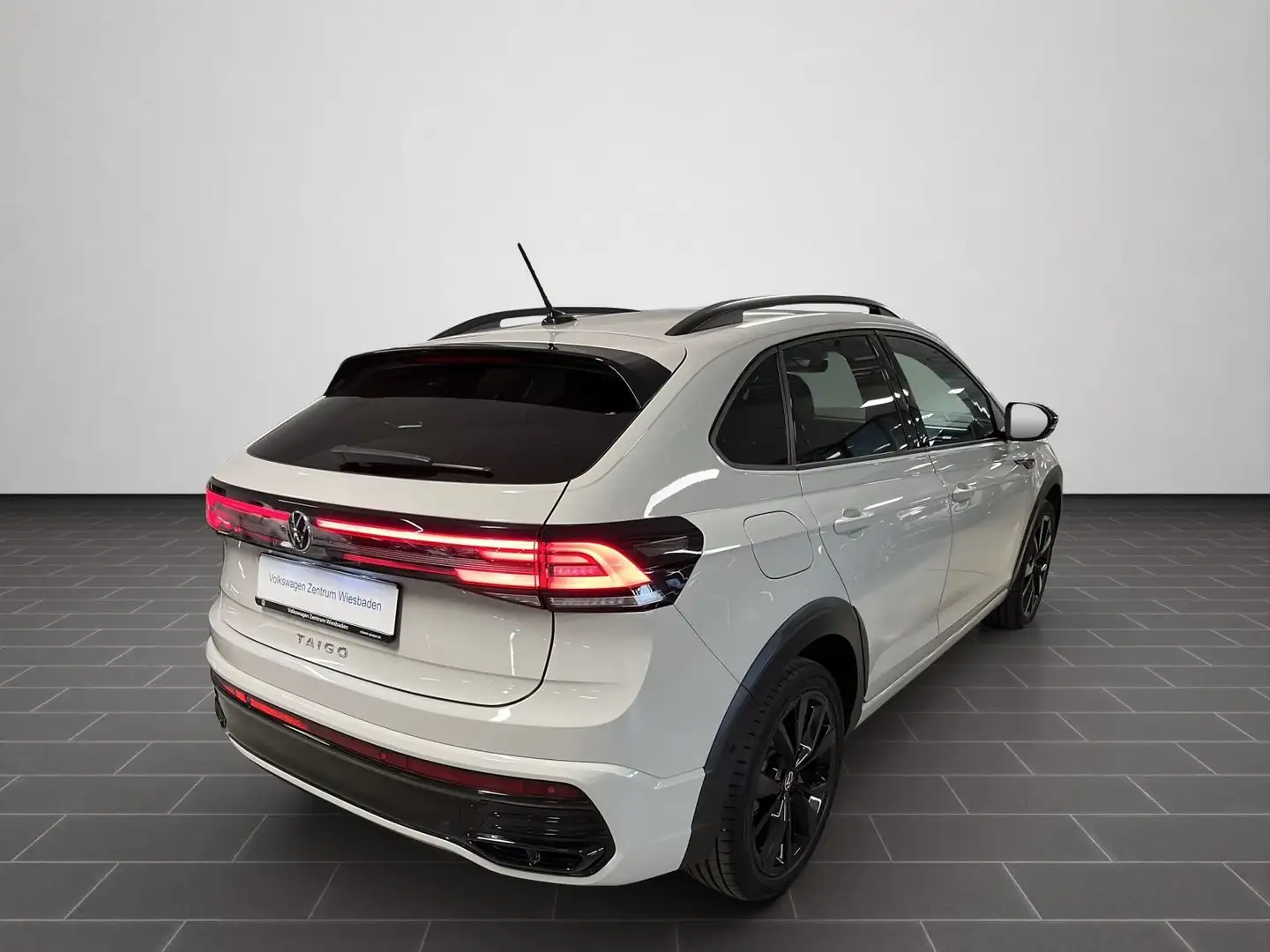 Volkswagen Taigo 1.0 TSI R-Line, APP, Sitzh., BlackStyle, K Grau - 2
