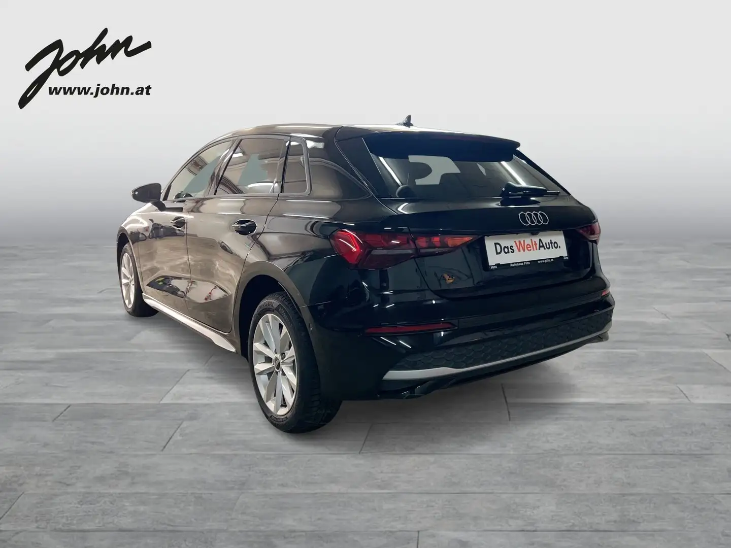 Audi A3 30 TFSI Schwarz - 2