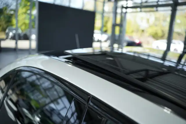 Mercedes-Benz C Class view 15