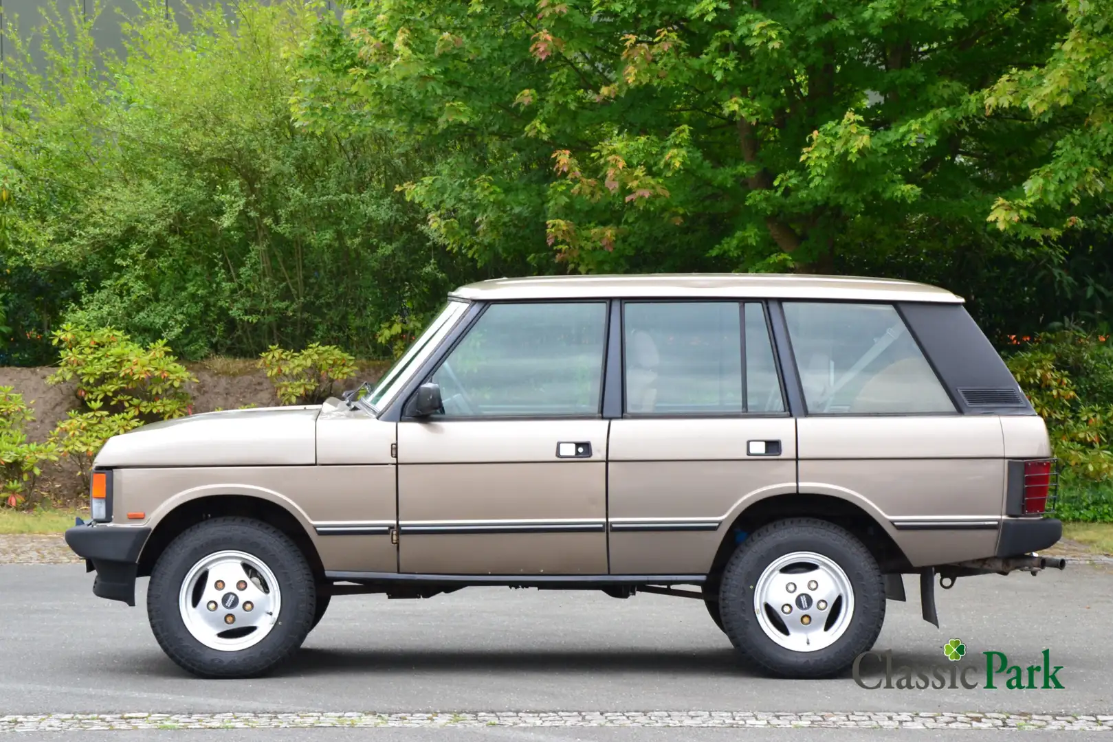 Land Rover Range Rover 3.5 V8 Beige - 2
