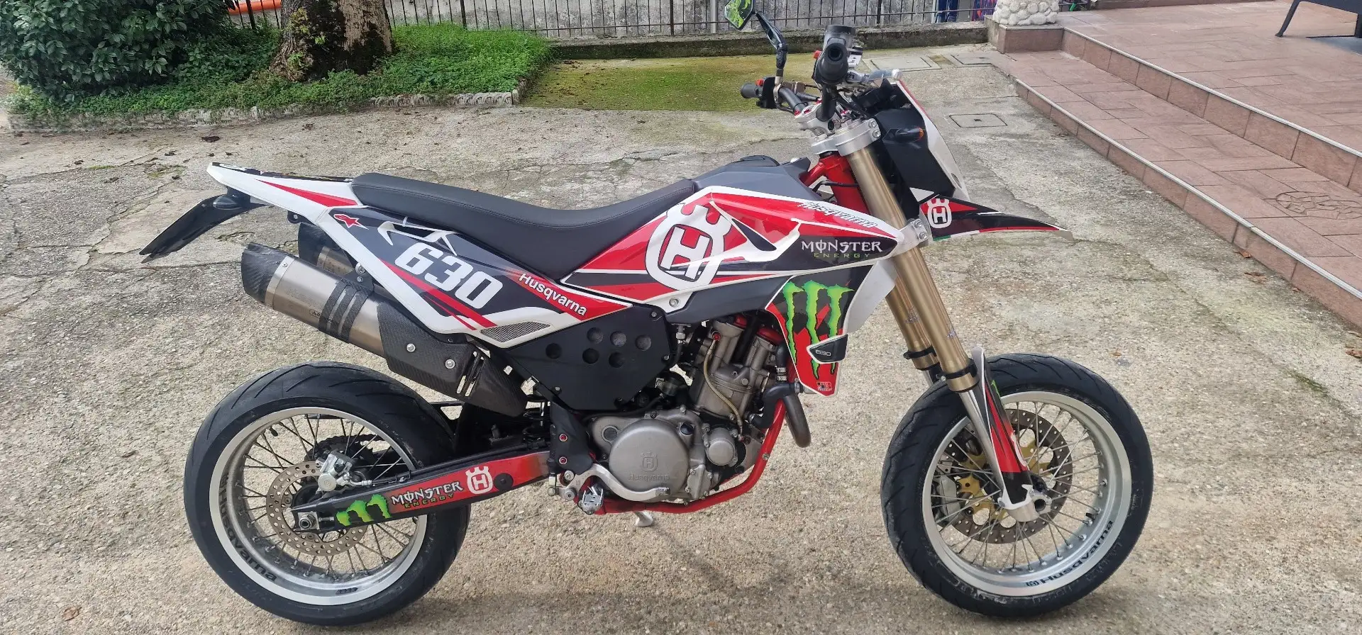 Husqvarna SM 630 Červená - 2