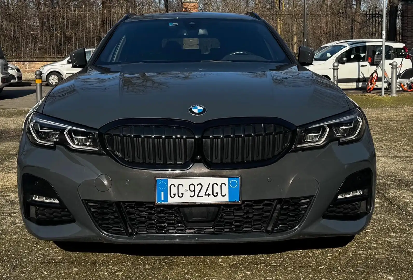 BMW 320 320d Touring mhev 48V xdrive Msport auto - 1