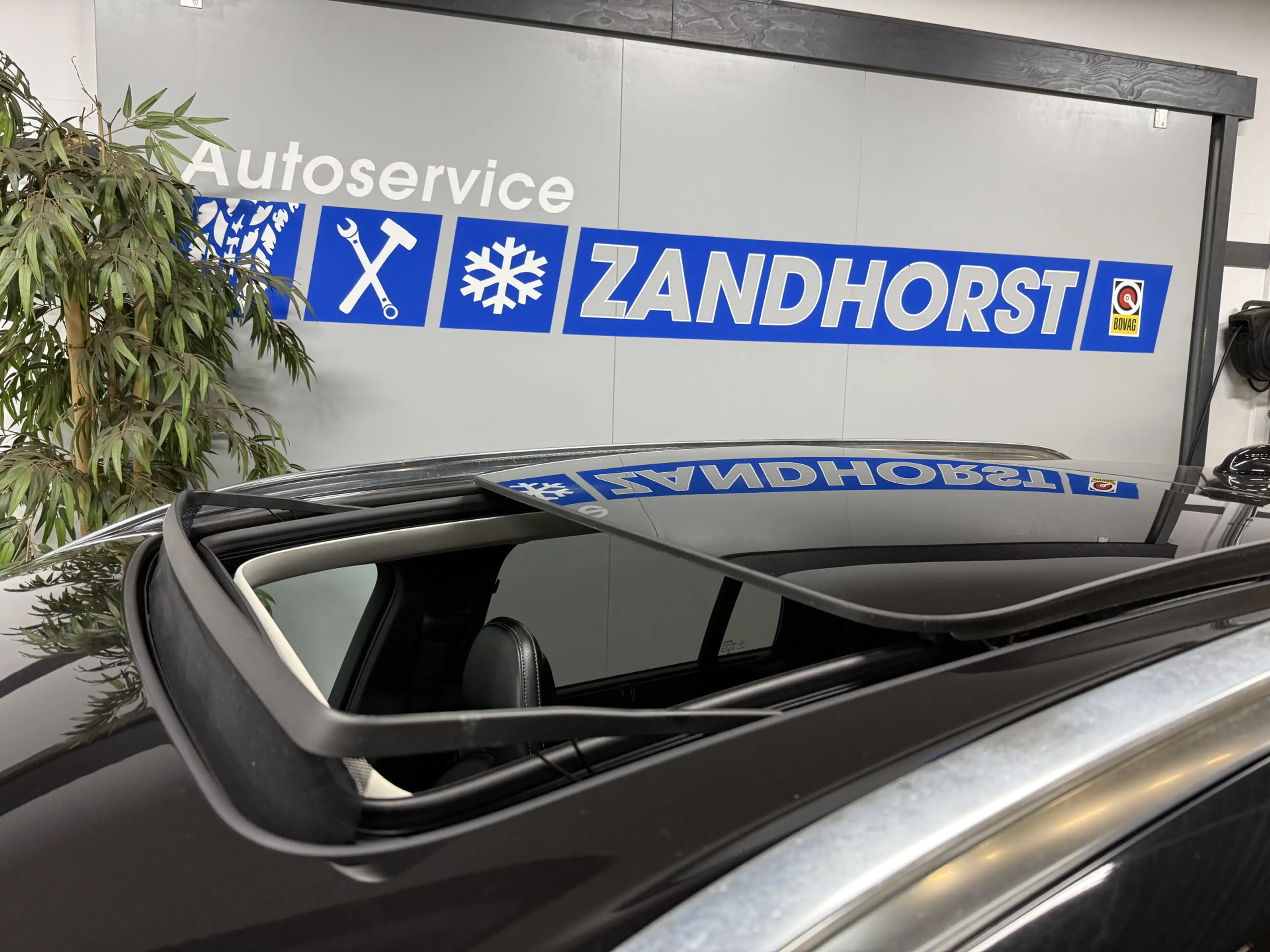 Volvo XC90 2.0 T8 Twin Engine AWD Inscription // 7 Pers // B& — photo 13