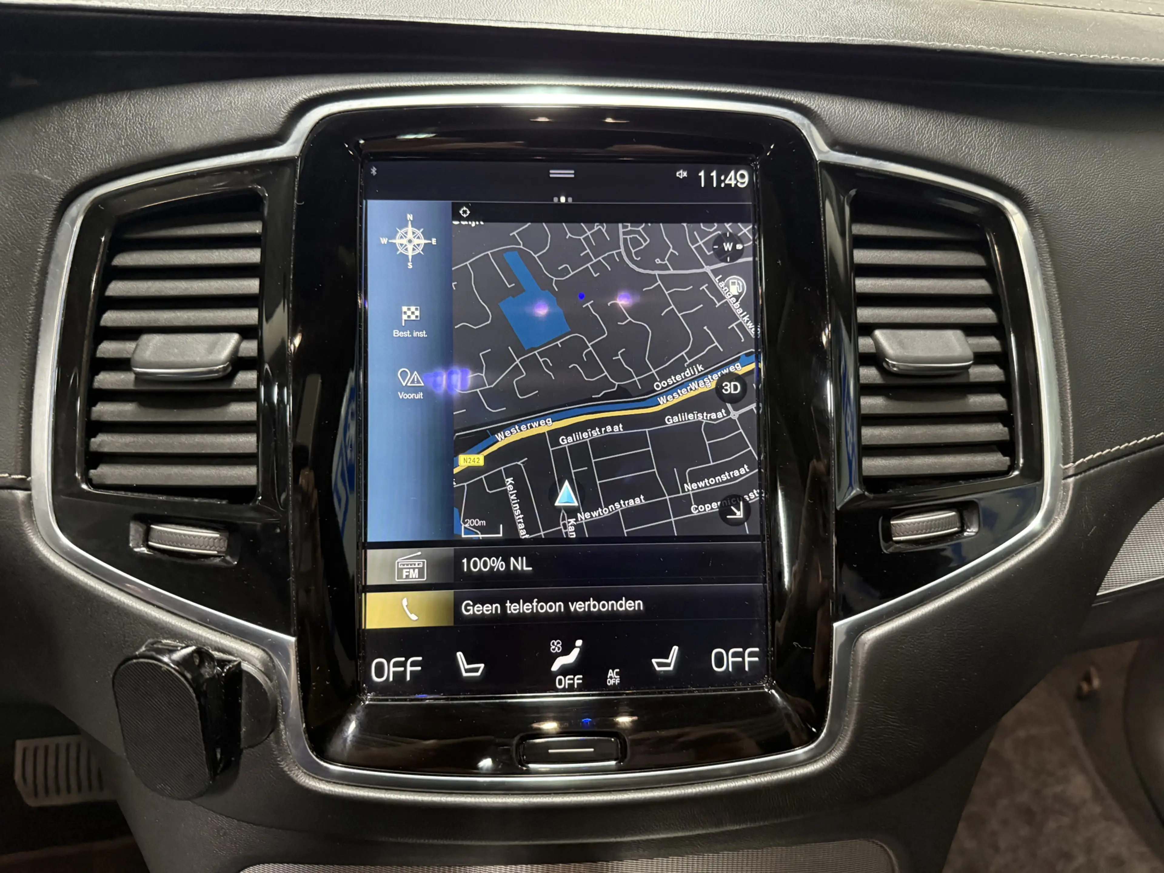 Volvo XC90 2.0 T8 Twin Engine AWD Inscription // 7 Pers // B& — photo 15