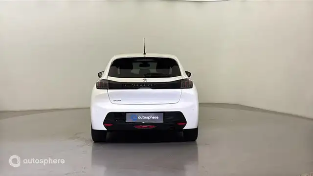 Peugeot 208 view 6