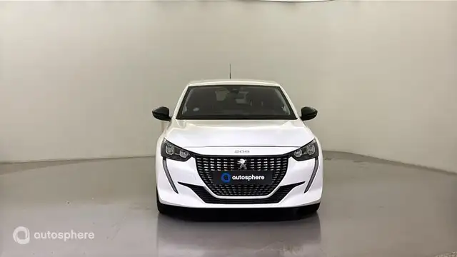 Peugeot 208 view 2