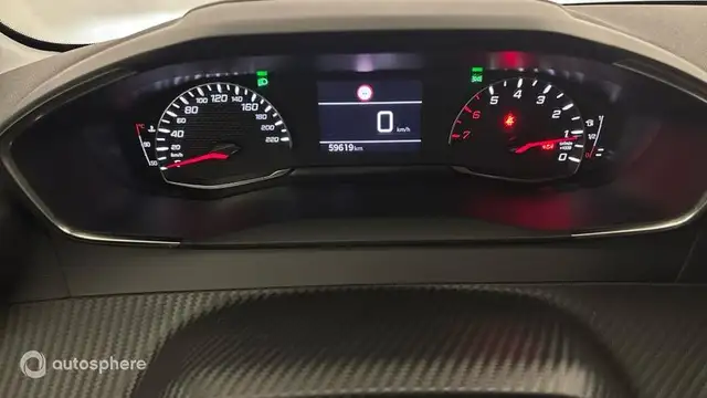 Peugeot 208 view 10