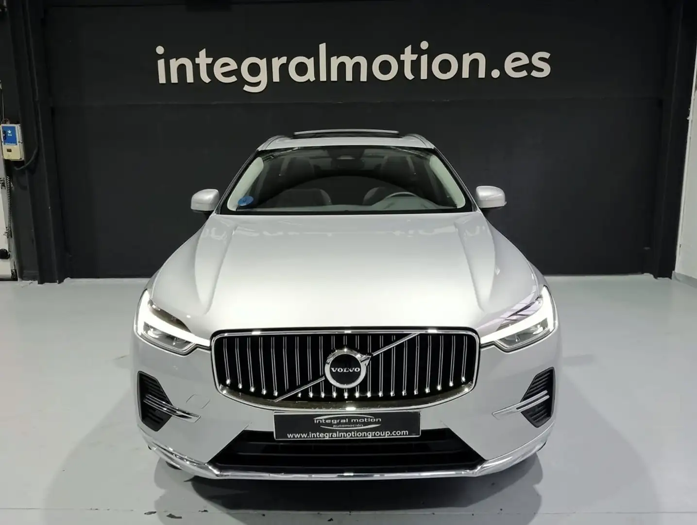 Volvo XC60 2.0 T6 AWD Recharge Inscription Auto Gris - 2