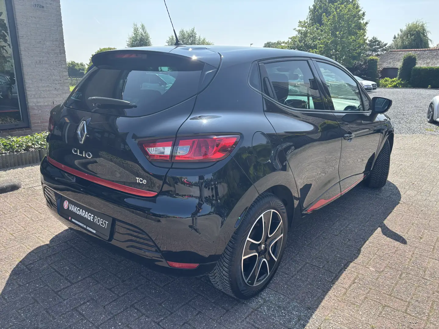 Renault Clio 5DRS 0.9 TCe Dynamique Panoramadak / Navigatie / C Zwart - 2