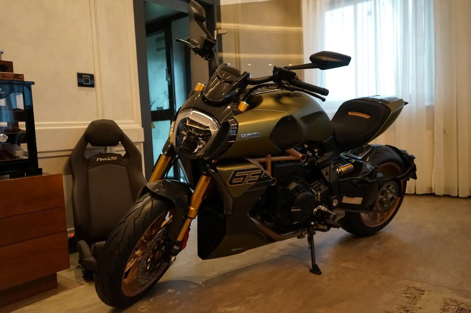 Ducati Diavel 1260 Lamborghini Edition 285/630 Grün - 2