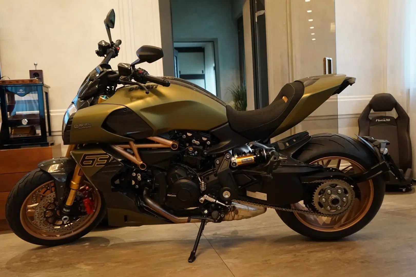 Ducati Diavel 1260 Lamborghini Grün - 1