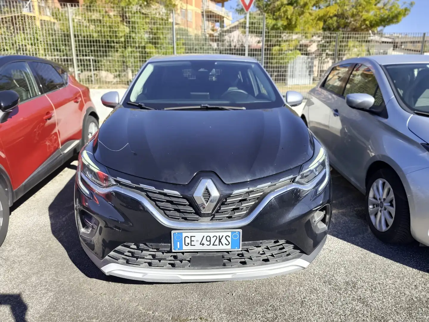 Renault Captur 1.6 E-Tech phev Intens 160cv auto Schwarz - 1