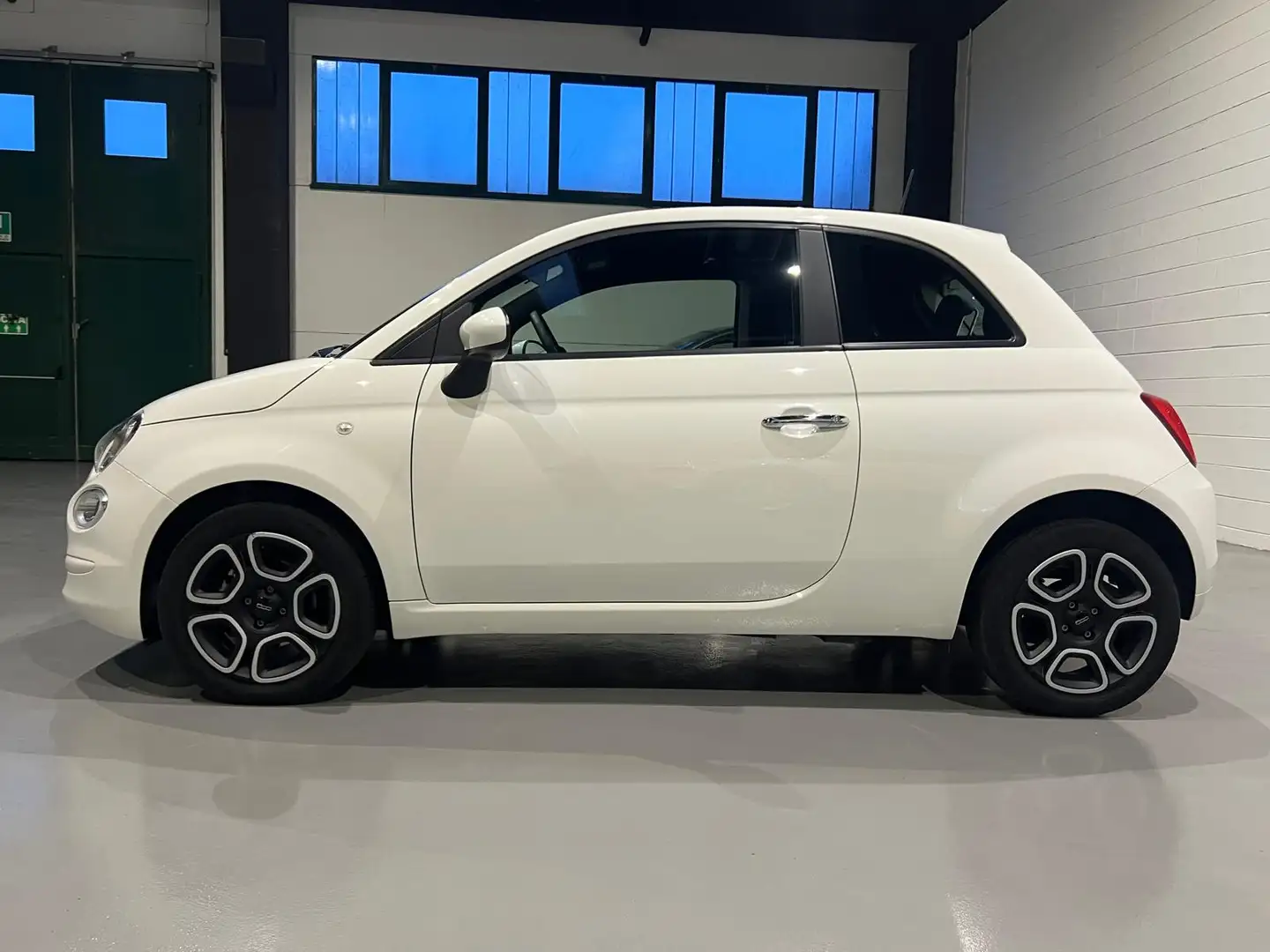 Fiat 500 1.0 hybrid Club 70cv Weiß - 2