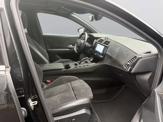 DS Automobiles DS 7 Crossback view 12