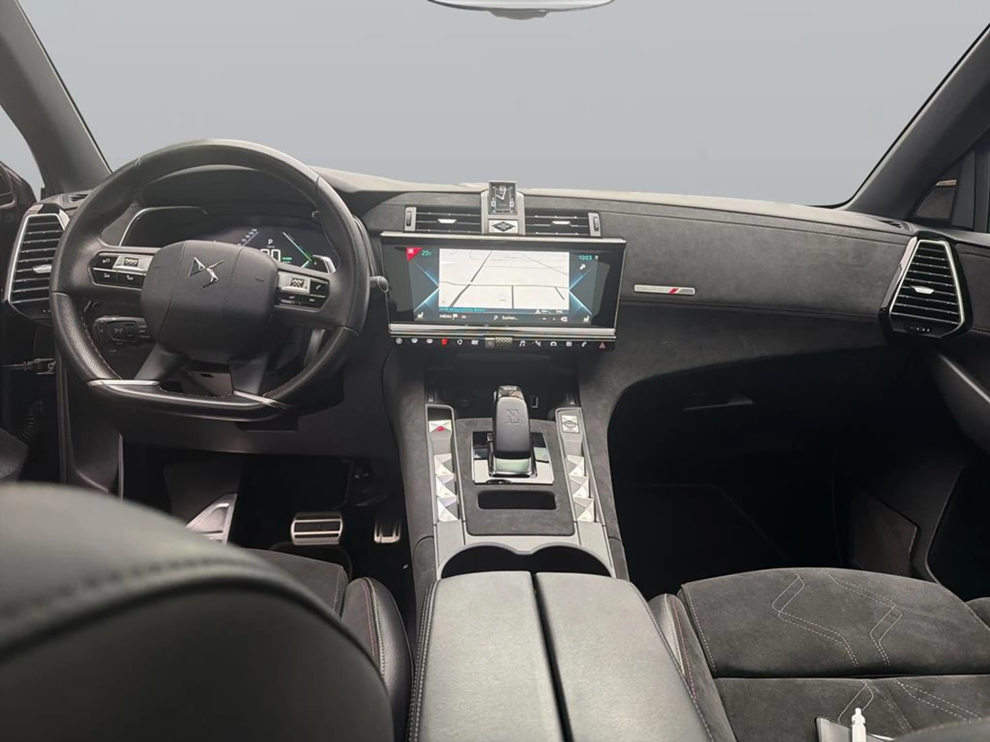 DS Automobiles DS 7 Crossback E-Tense 4x4 Performance Line — photo 12