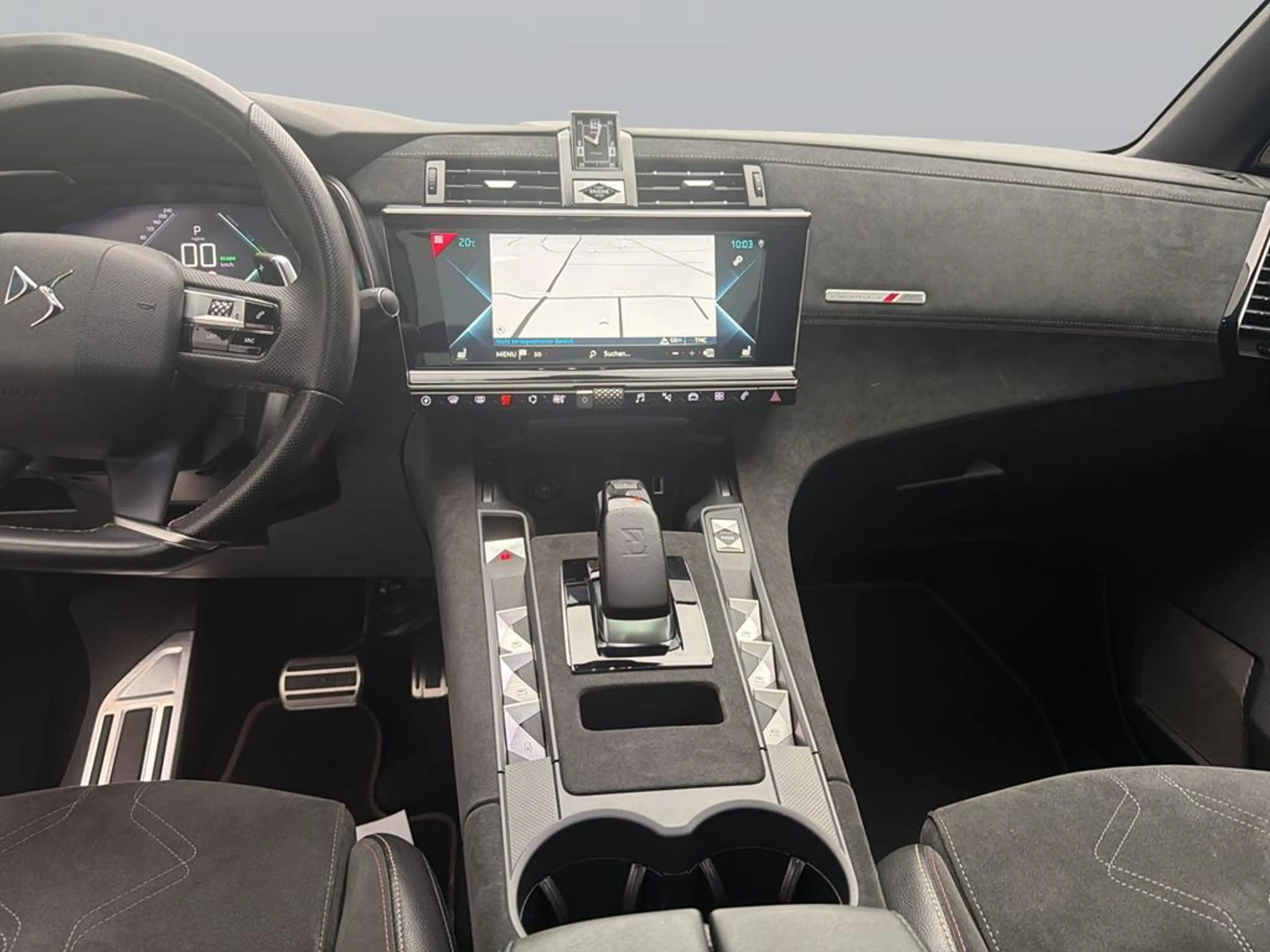 DS Automobiles DS 7 Crossback E-Tense 4x4 Performance Line — photo 14