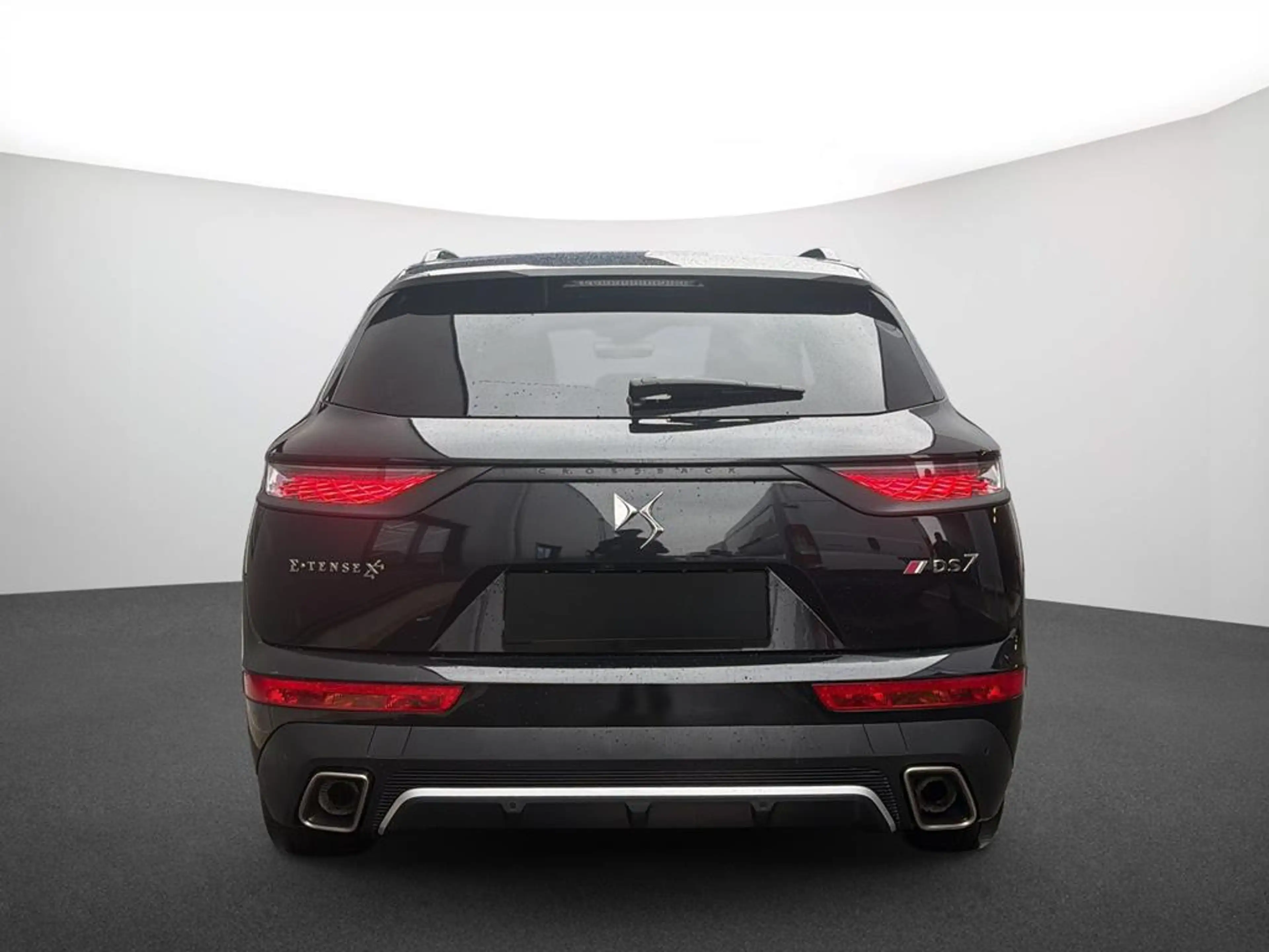 DS Automobiles DS 7 Crossback E-Tense 4x4 Performance Line — photo 4