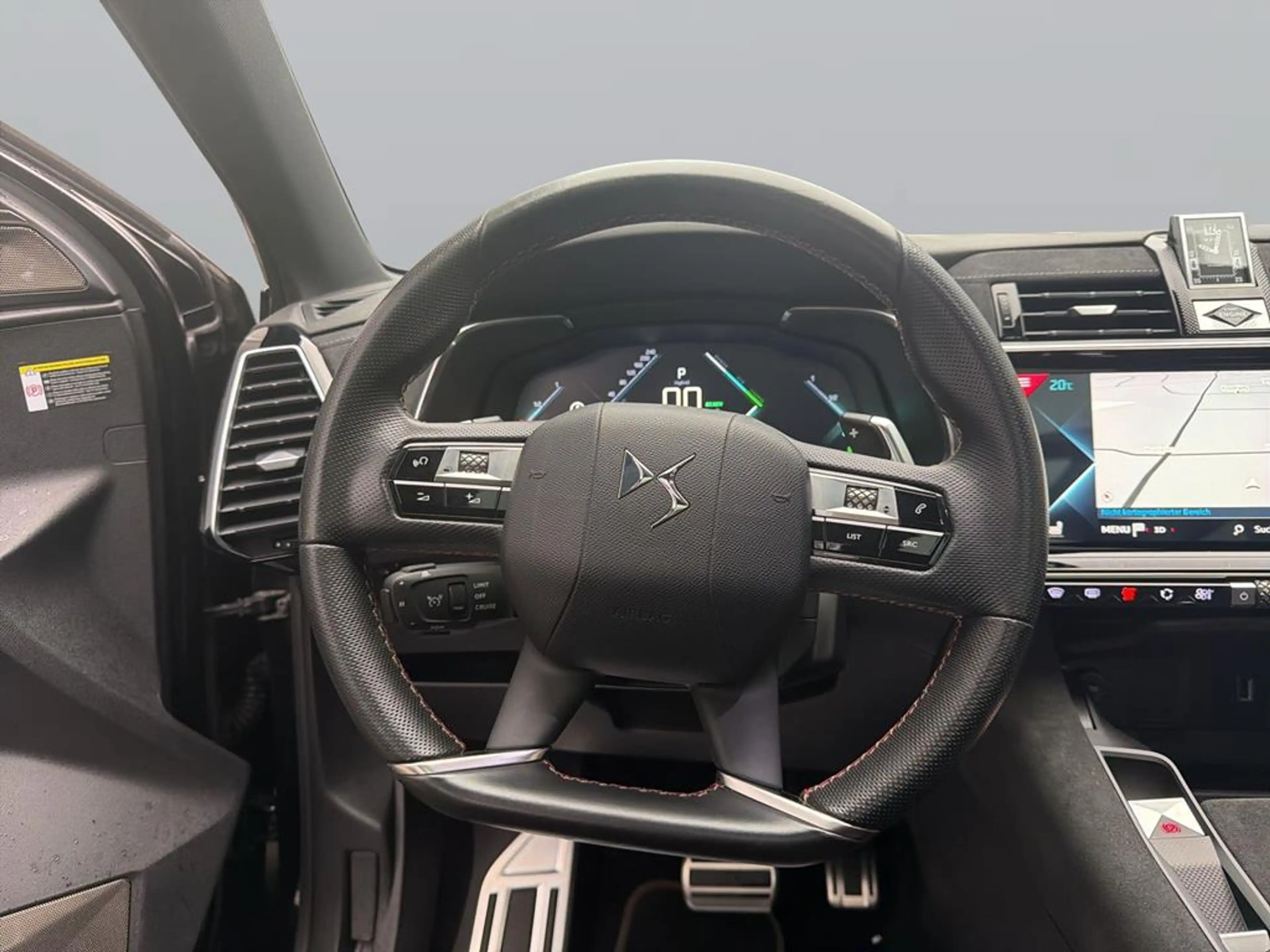 DS Automobiles DS 7 Crossback E-Tense 4x4 Performance Line — photo 15