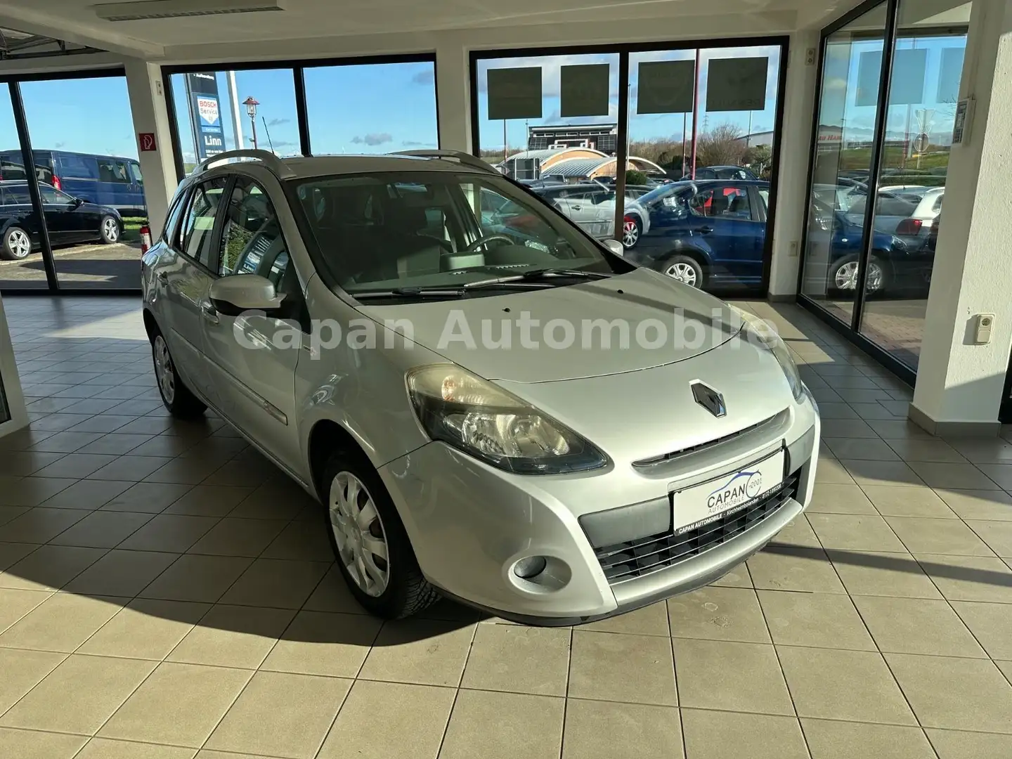 Renault Clio Grandtour Tom Tom Edition 1.Hand/Navi/EURO5 Grau - 1