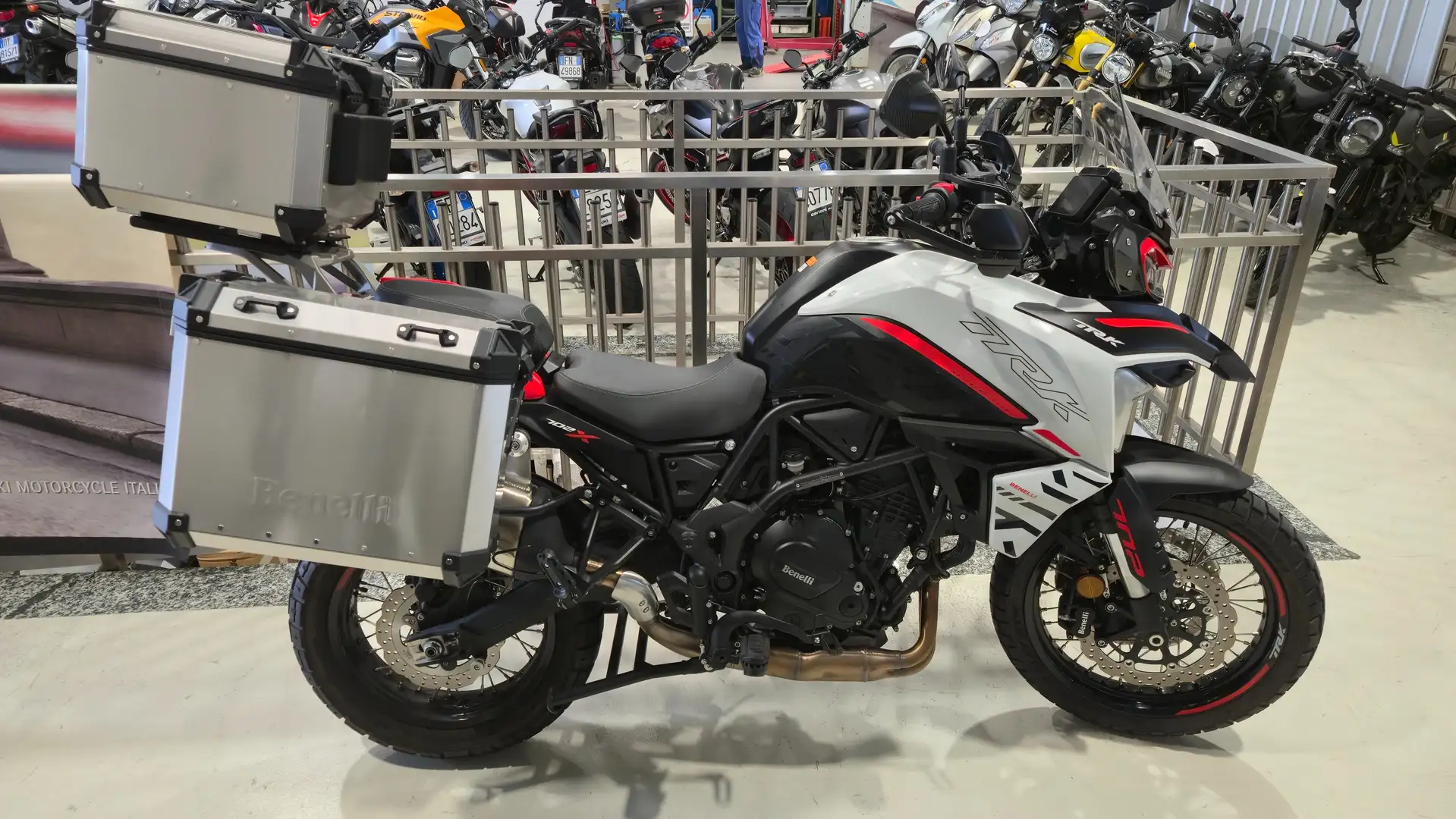 Benelli TRK 702 TRK 702 X ABS Bianco - 1