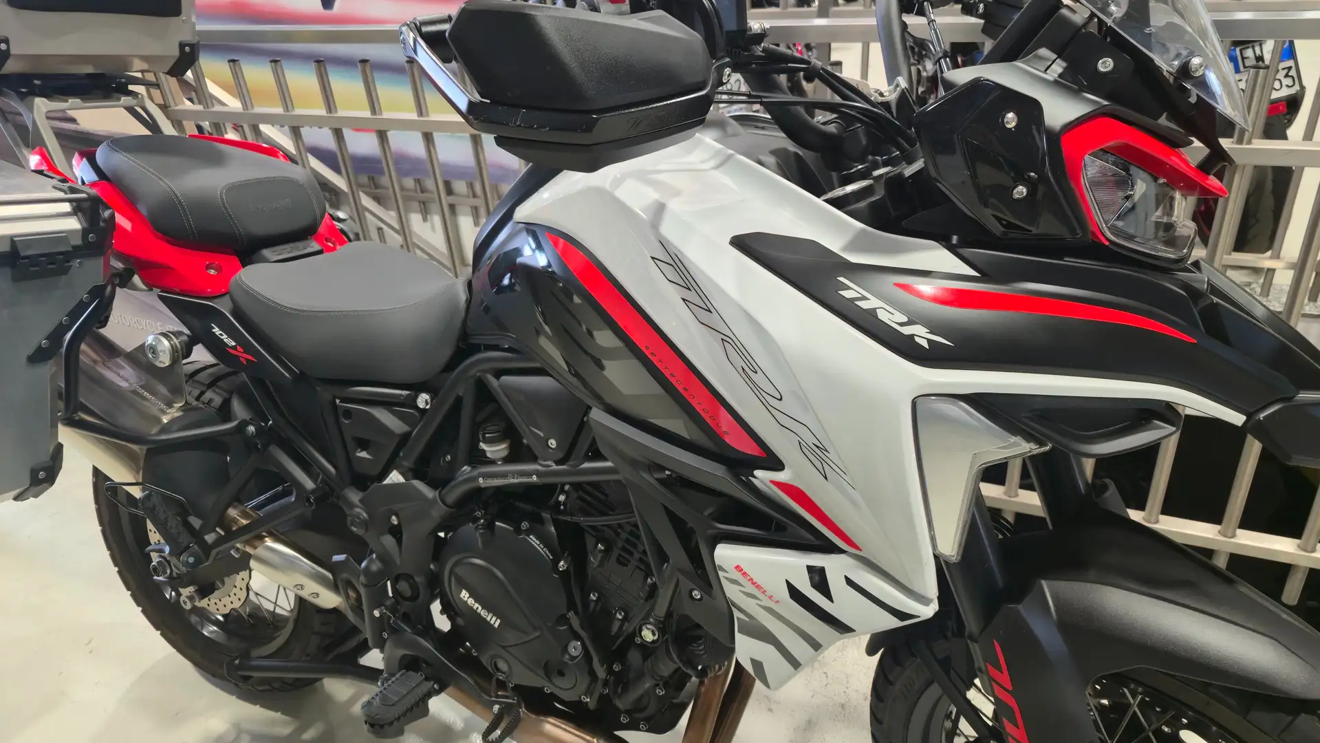 Benelli TRK 702 TRK 702 X ABS Bianco - 2