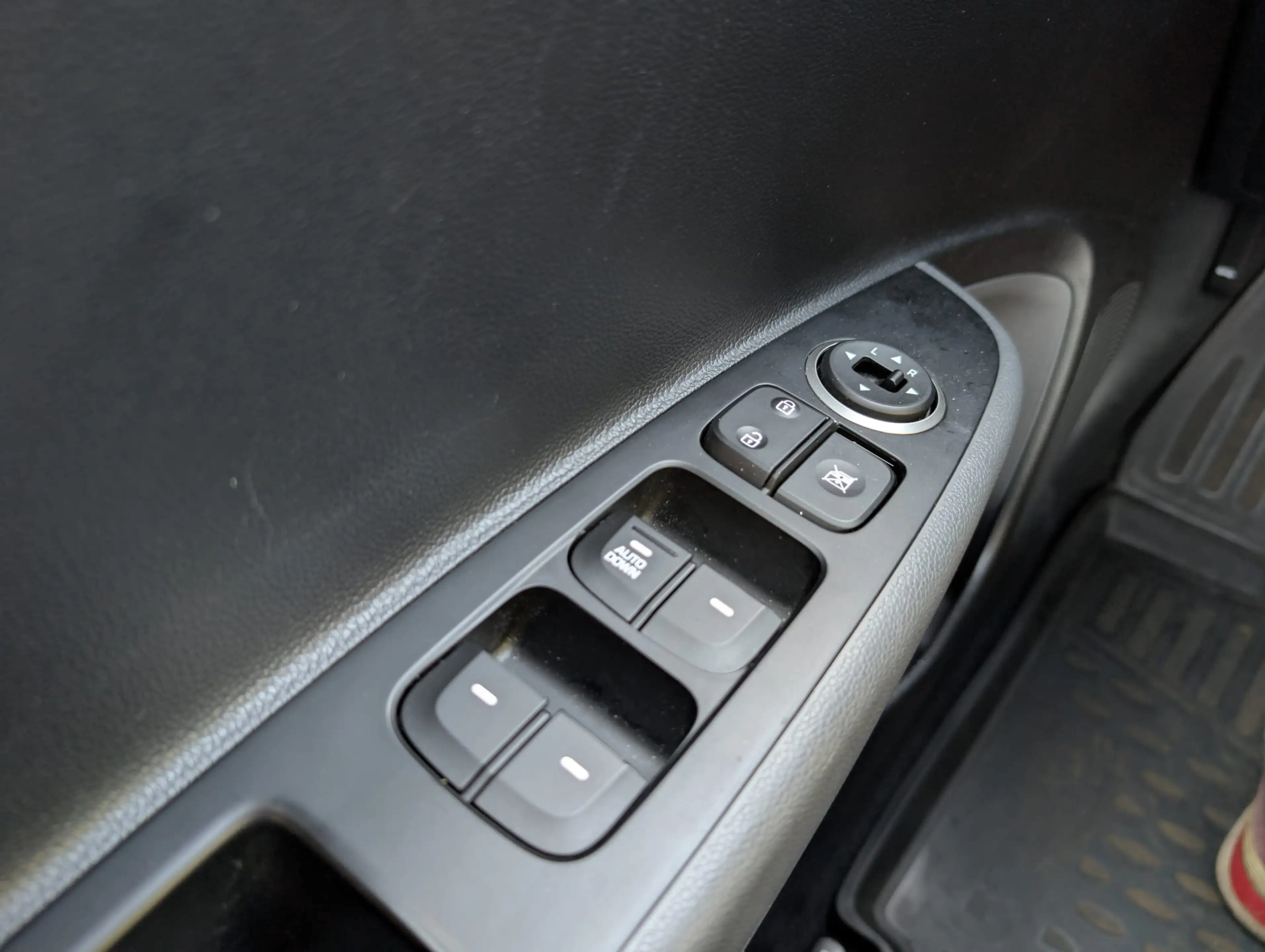 Hyundai i10 Trend, Klima, SHZ, Lenkrad beheizt — photo 13