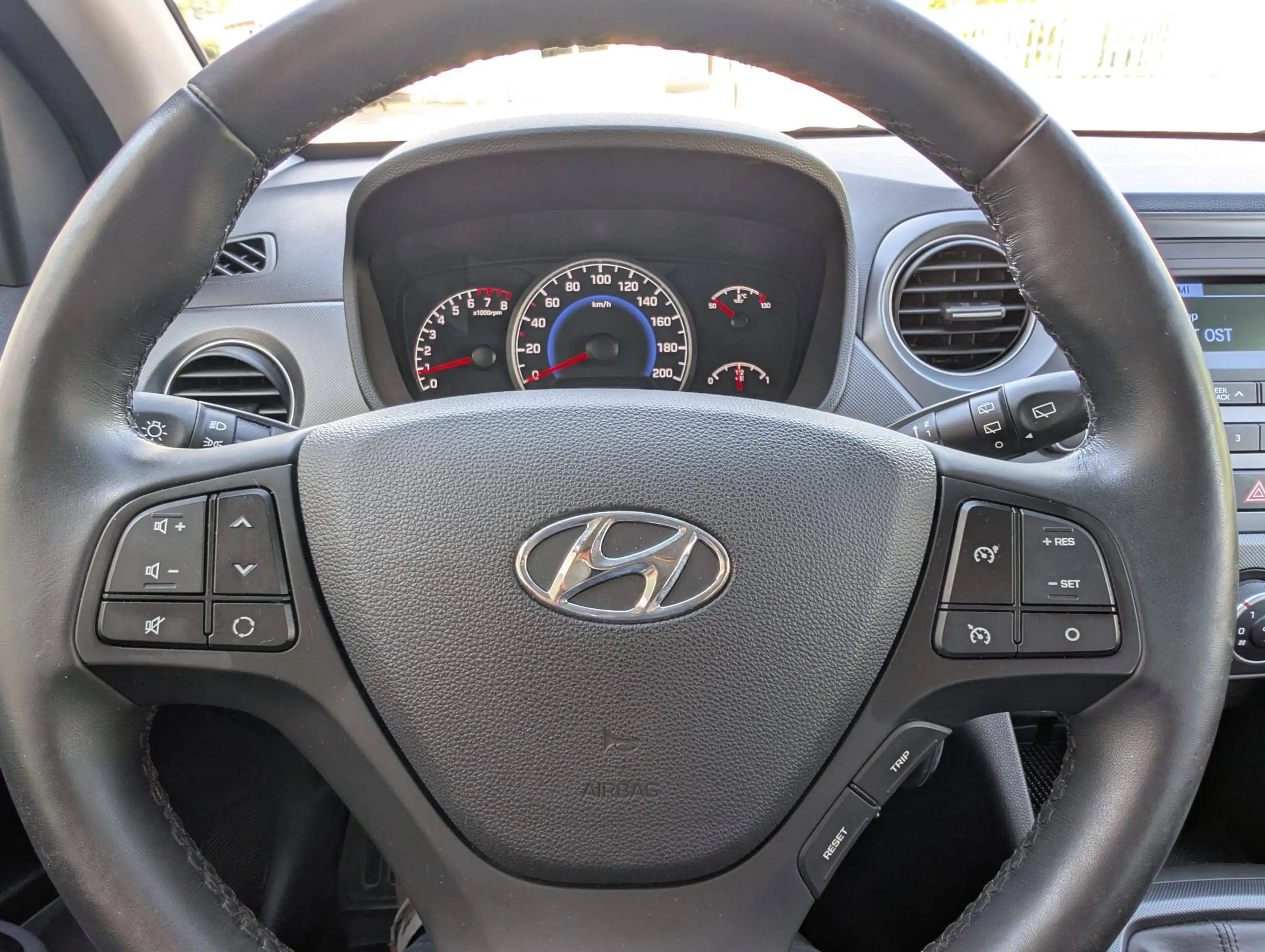 Hyundai i10 Trend, Klima, SHZ, Lenkrad beheizt — photo 10