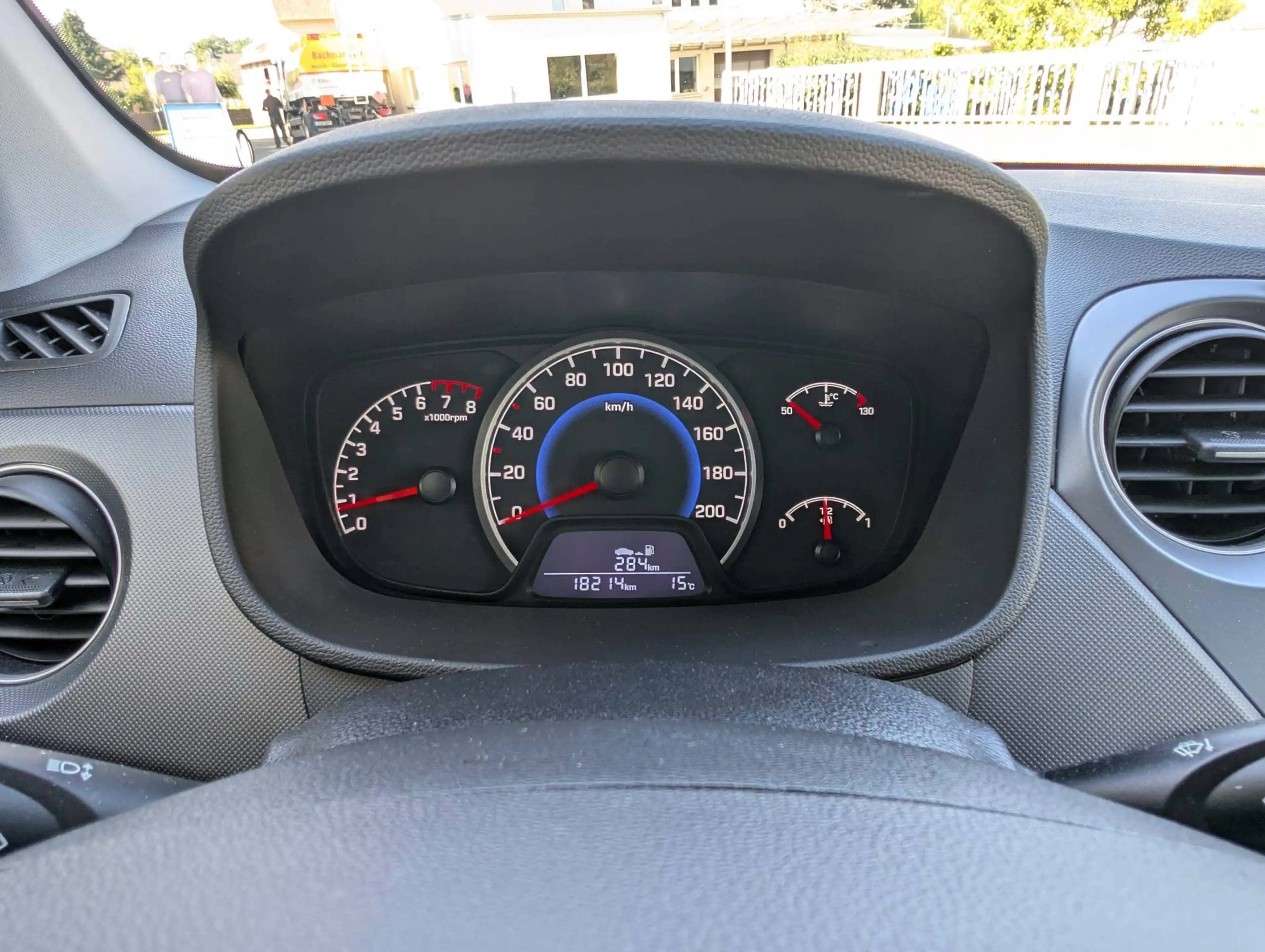 Hyundai i10 Trend, Klima, SHZ, Lenkrad beheizt — photo 11