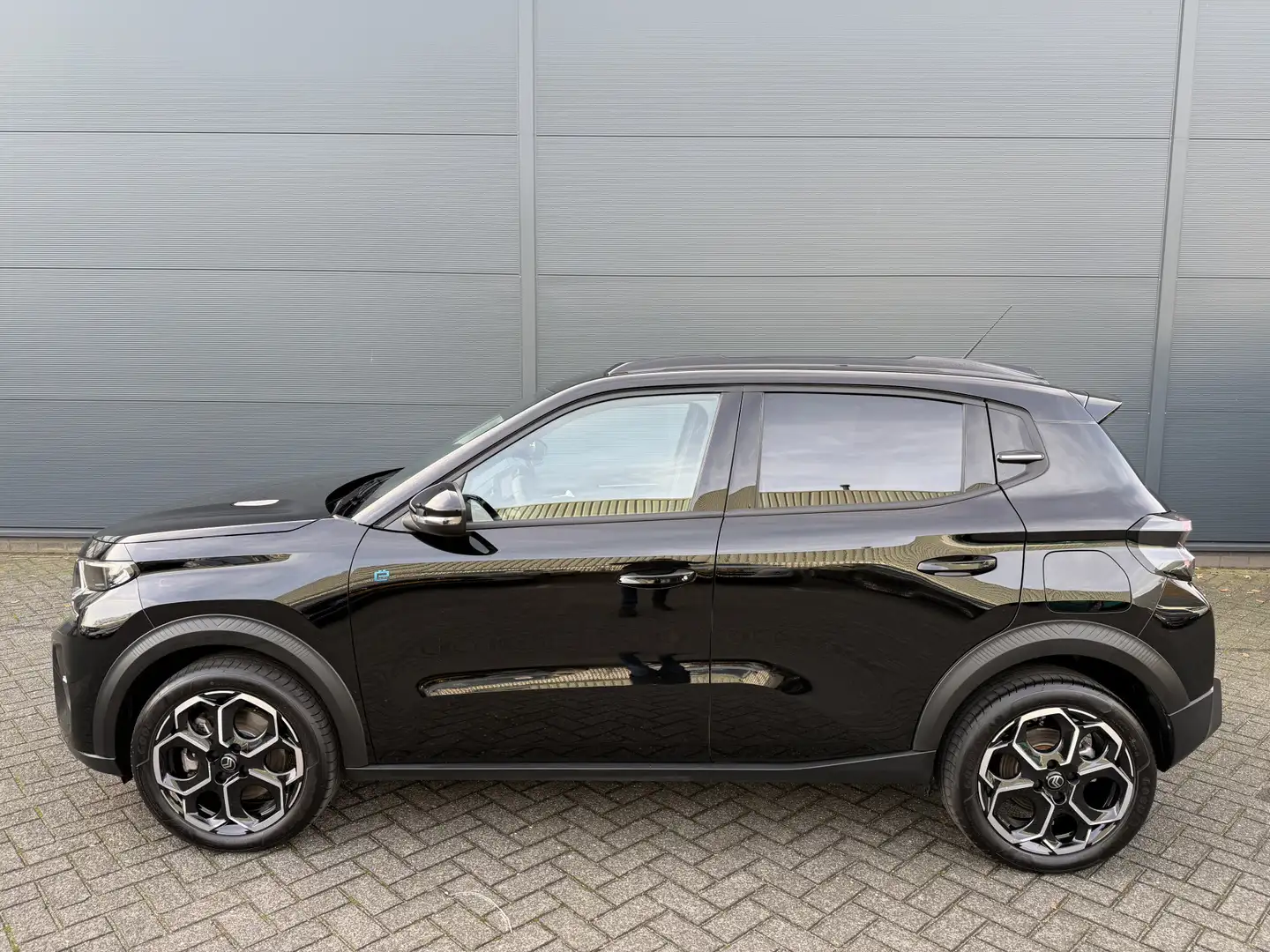 Citroen C3 Ë-C3 Max Comfort Range 44 kWh (Camera - Navigatie Zwart - 2