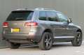 Volkswagen Touareg 3.6 V6 FSI Highline+ Youngtimer Leder Schuifdak Gris - thumbnail 2