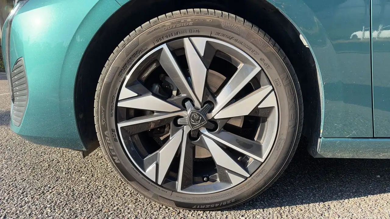 Peugeot 308 308 — photo 18