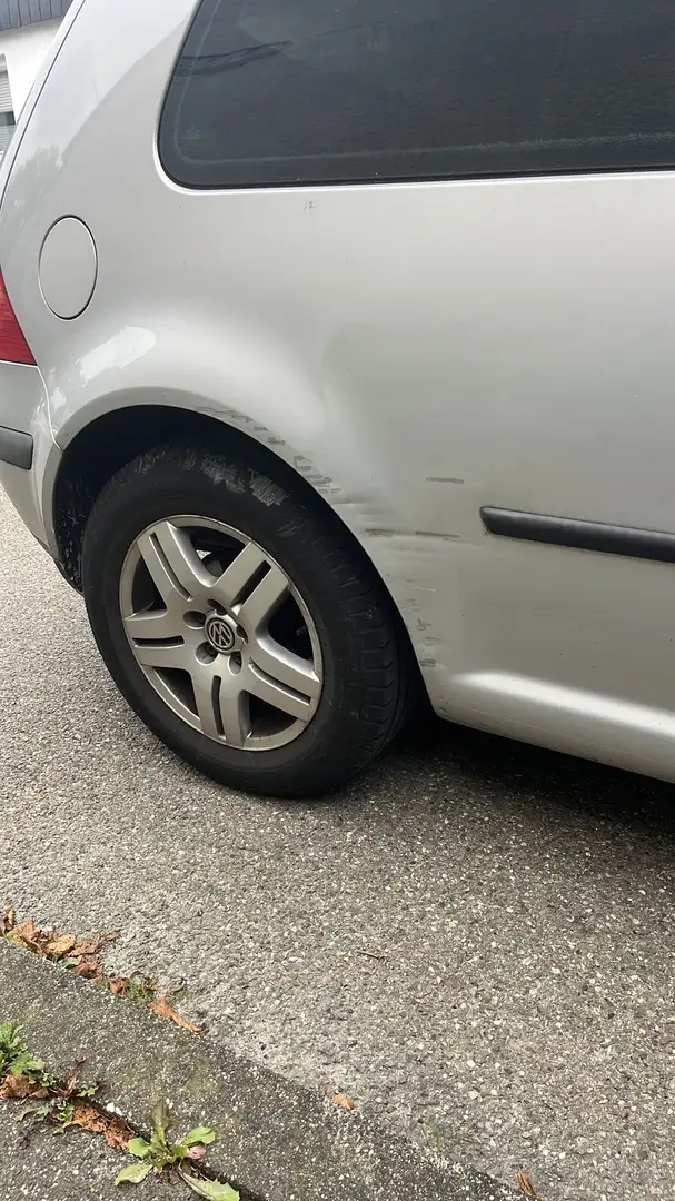 Volkswagen Golf 1.6 Automatik Edition - 2
