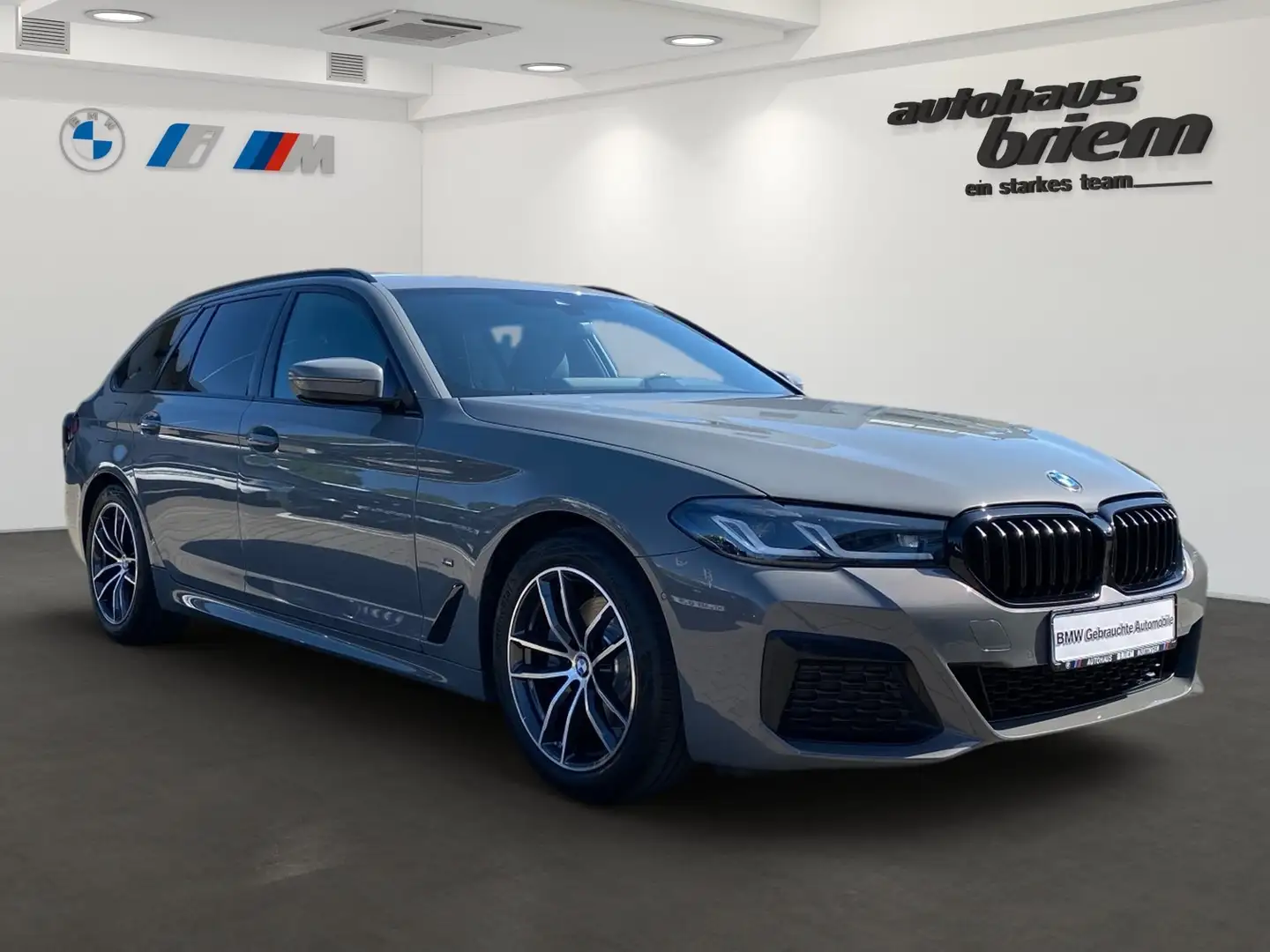BMW 520 d Touring M Sportpaket HiFi DAB LED WLAN AHK Grey - 2