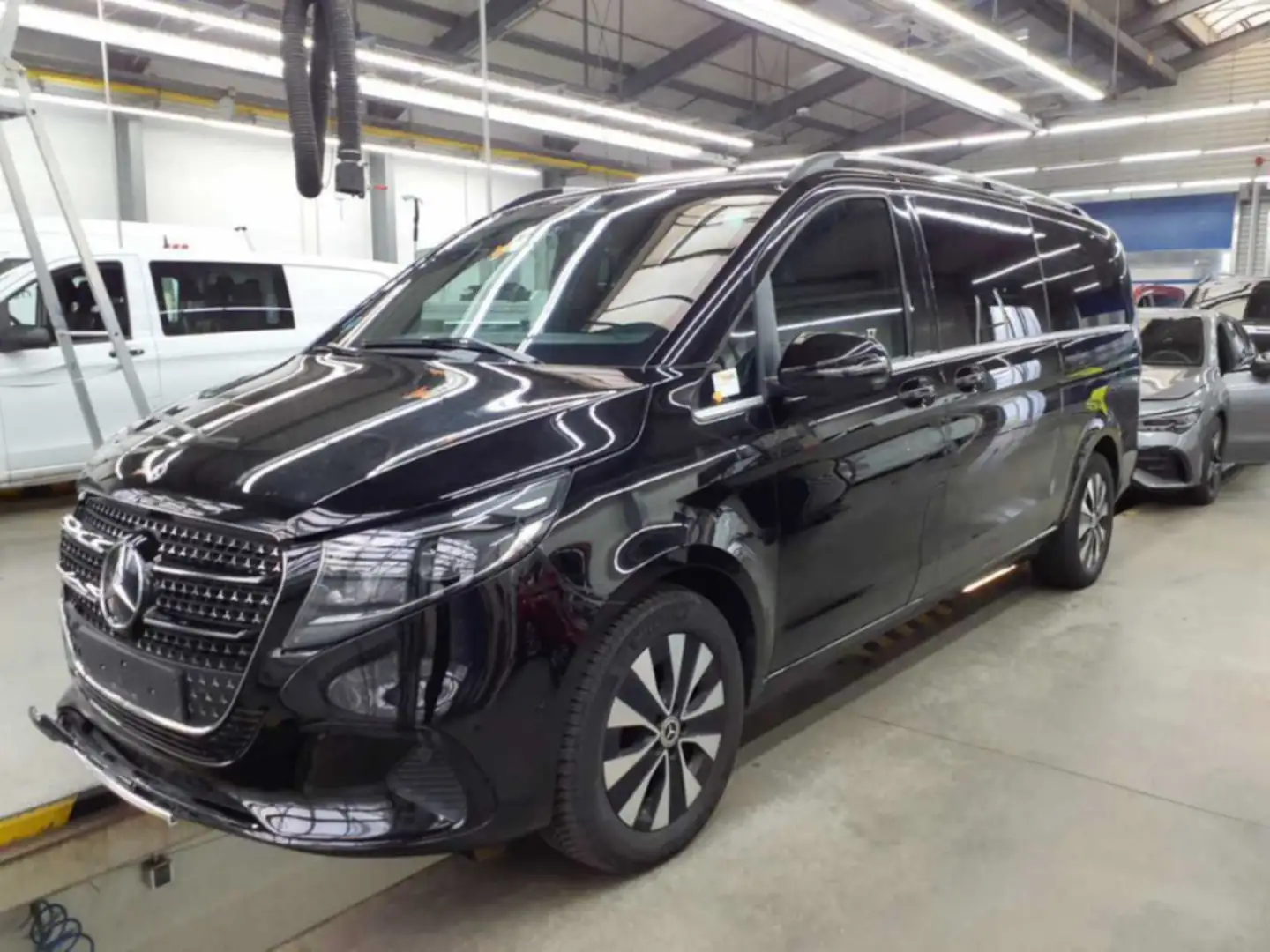 Mercedes-Benz V 300 Avantgarde Extralang,2xSchiebetür elektr. Schwarz - 2