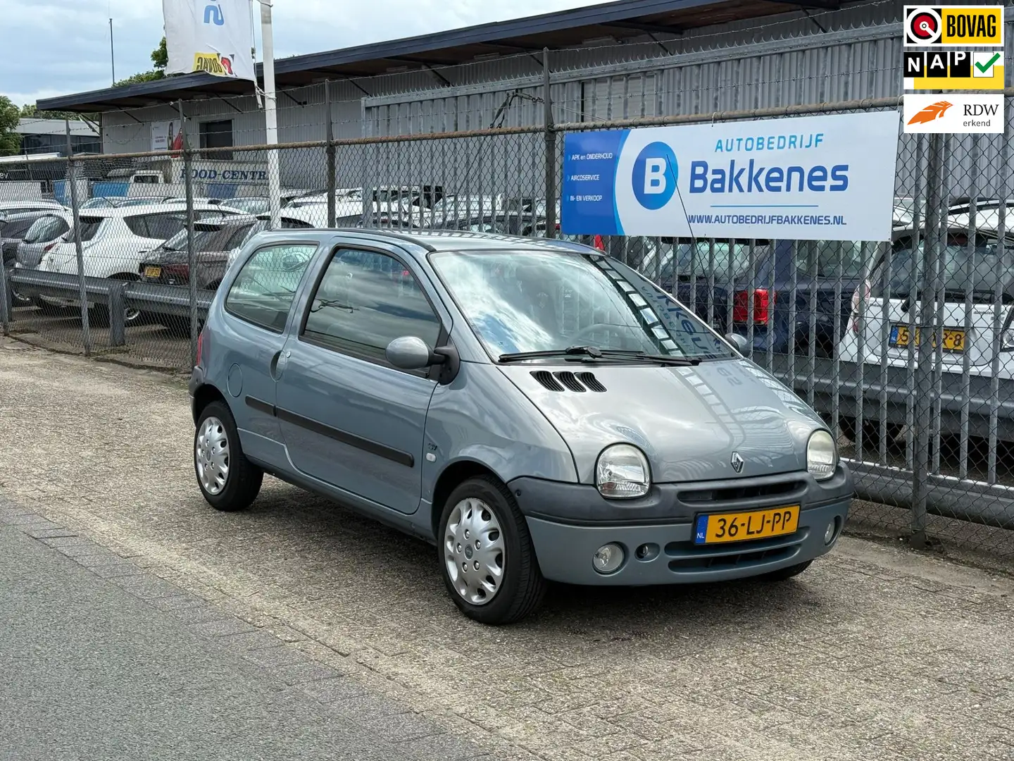 Renault Twingo 1.2-16V Privilège | APK 06-2026 Blauw - 1