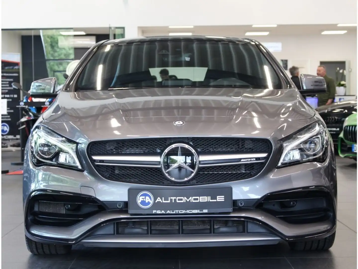 Mercedes-Benz CLA 45 AMG 4Matic 2.Hand*LED*TOP Grey - 2