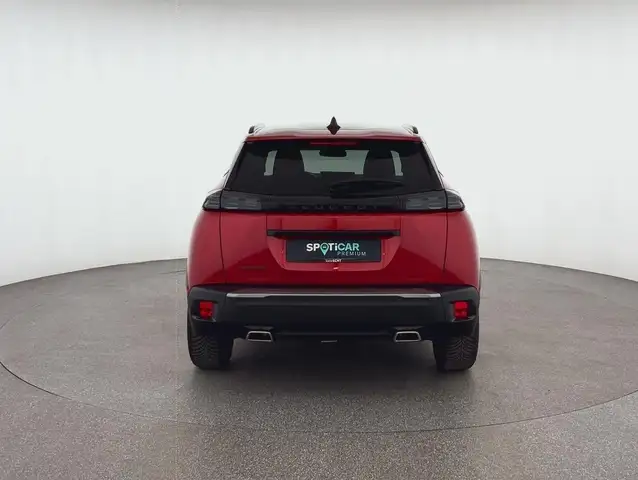 Peugeot 2008 view 4