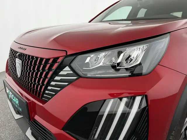 Peugeot 2008 view 6