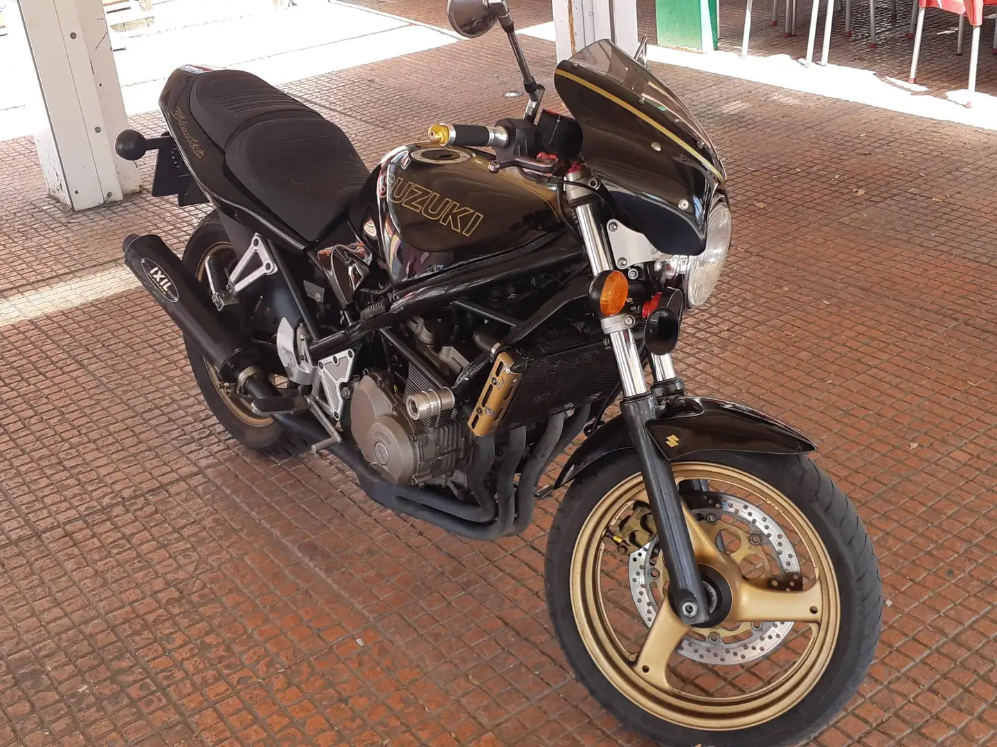 Suzuki Bandit 400 GSF Negro - 2