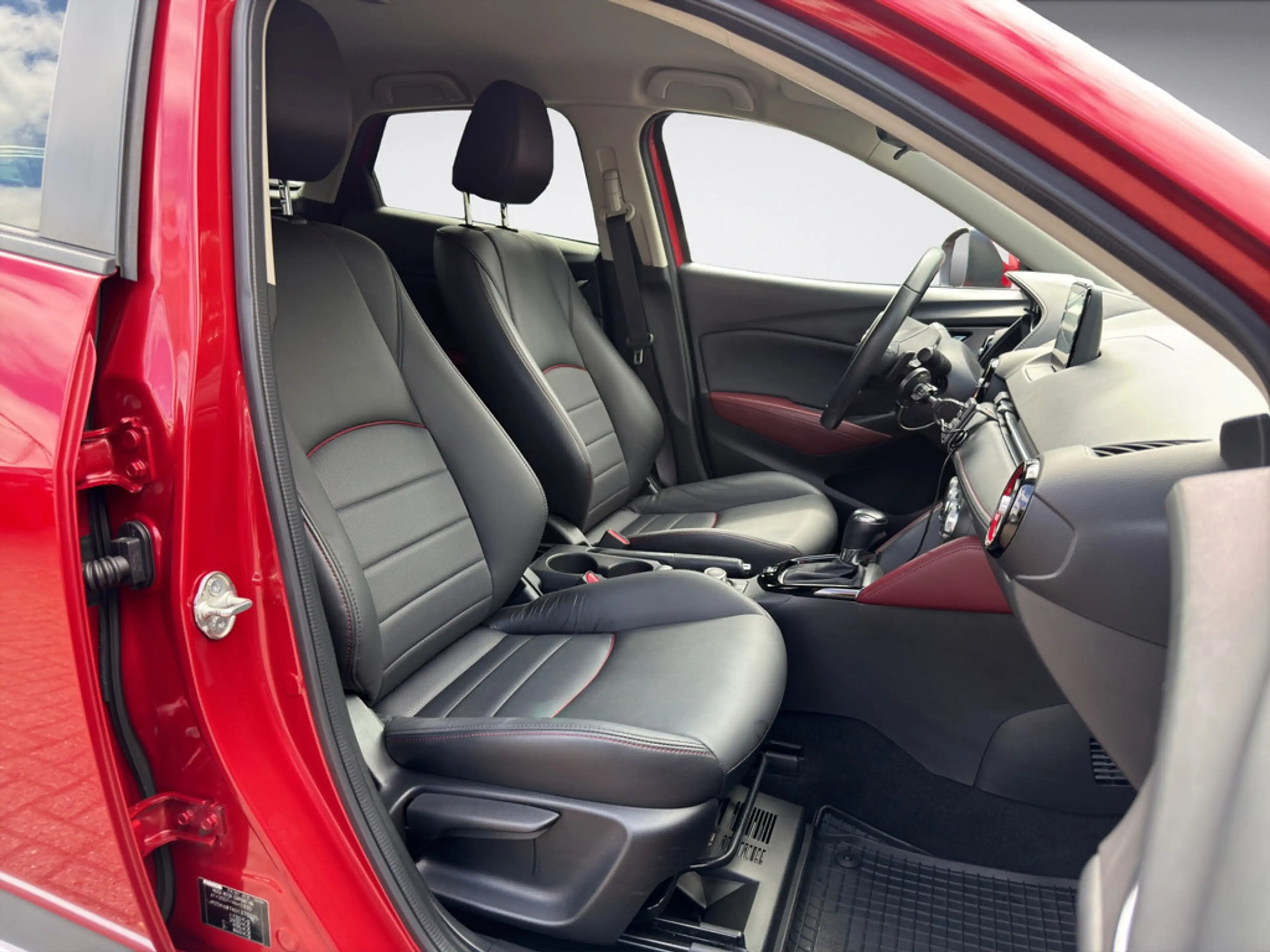 Mazda CX-3 2.0 Sports-Line KAMERA HUD FULL-LED SHZ — photo 13