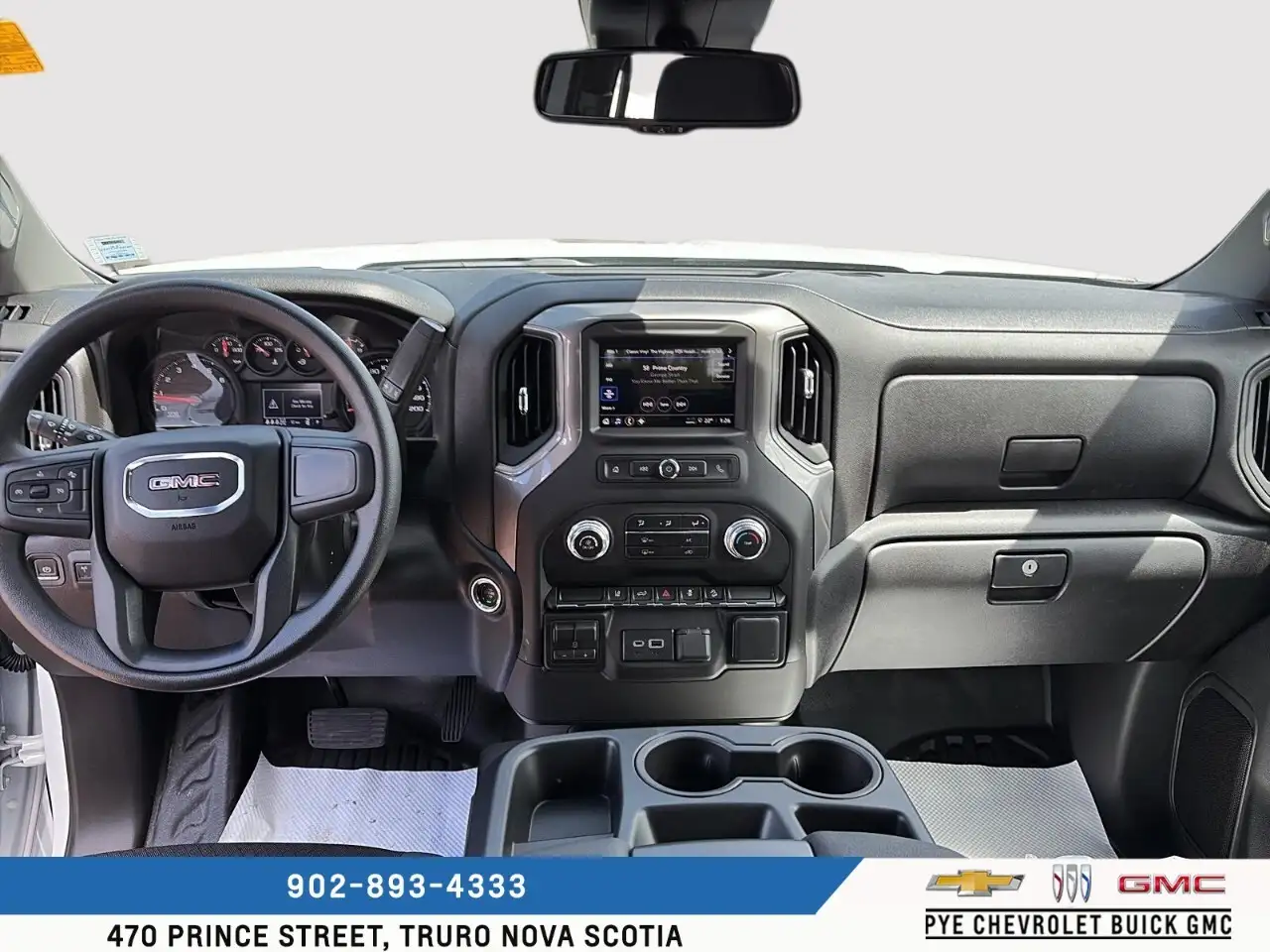 GMC Sierra 3500HD снимка GMC Sierra 3500HD