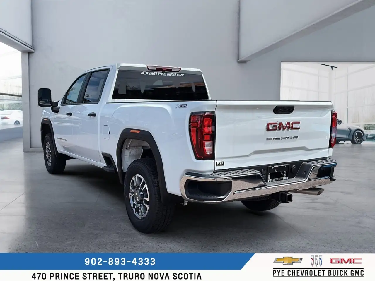 GMC Sierra 3500HD снимка GMC Sierra 3500HD