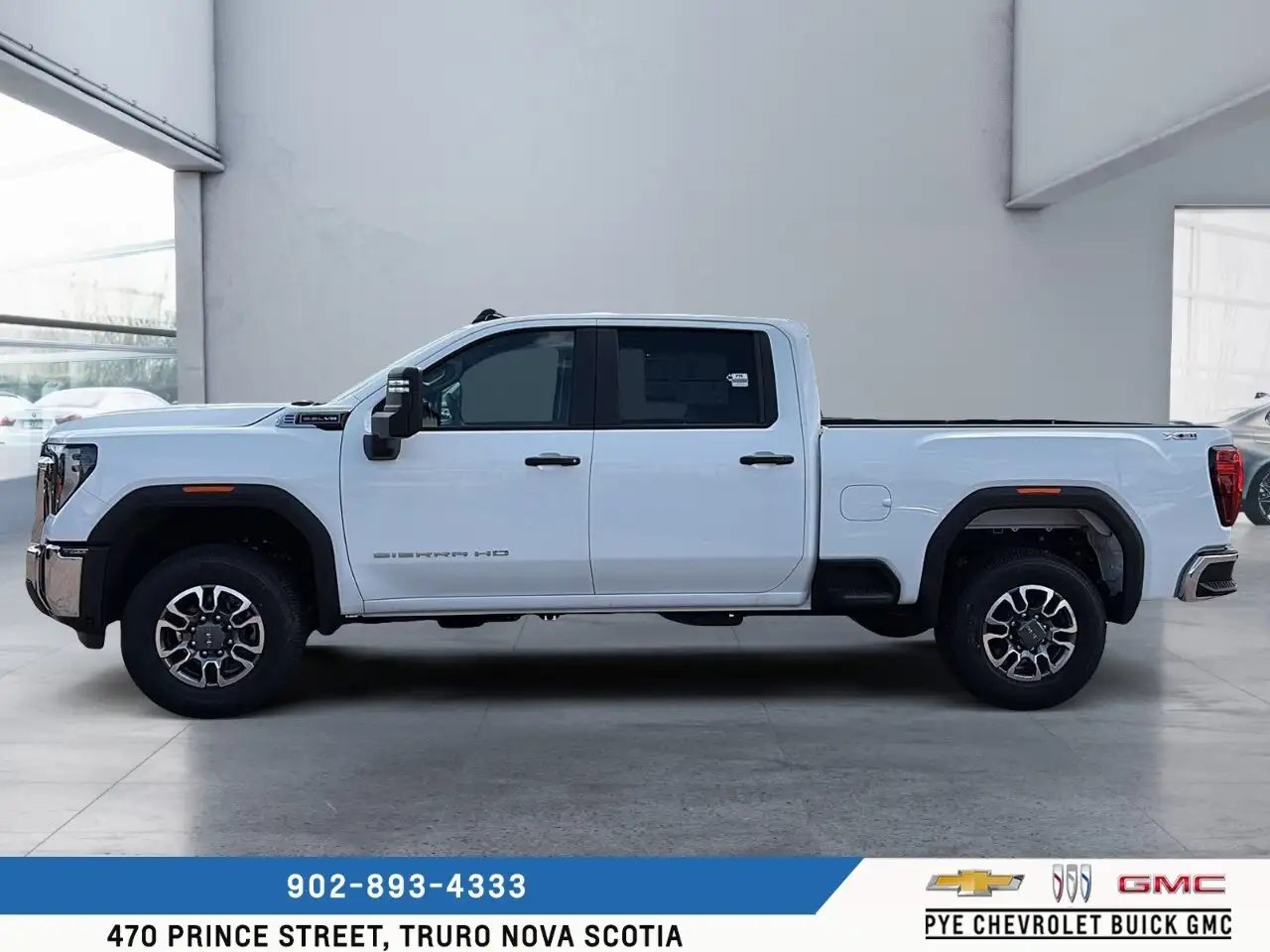 GMC Sierra 3500HD снимка GMC Sierra 3500HD