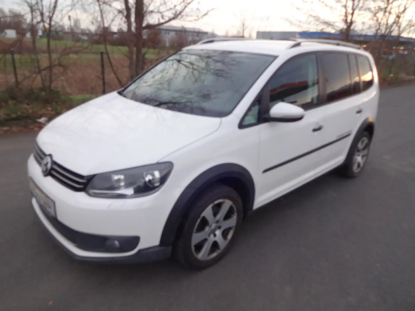 Volkswagen Cross Touran CrossTouran 2 Liter Diesel Alb - 1