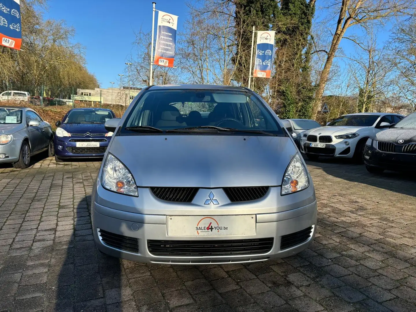 Mitsubishi Colt 1.3i 16v Invite Allshift Gris - 1