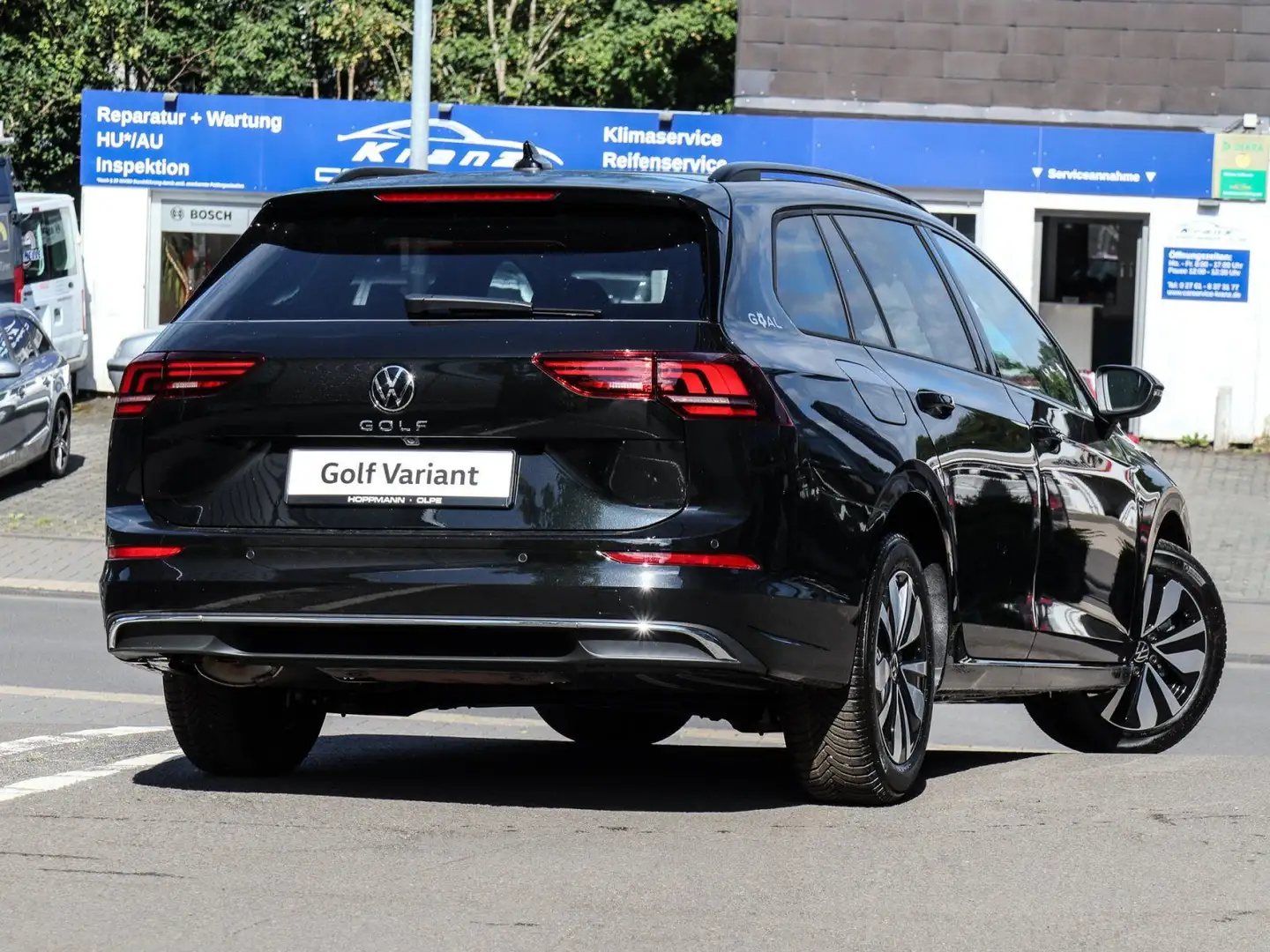 Volkswagen Golf Variant Goal 1,5 l TSI OPF 85 kW (116 PS) 6 Schwarz - 2