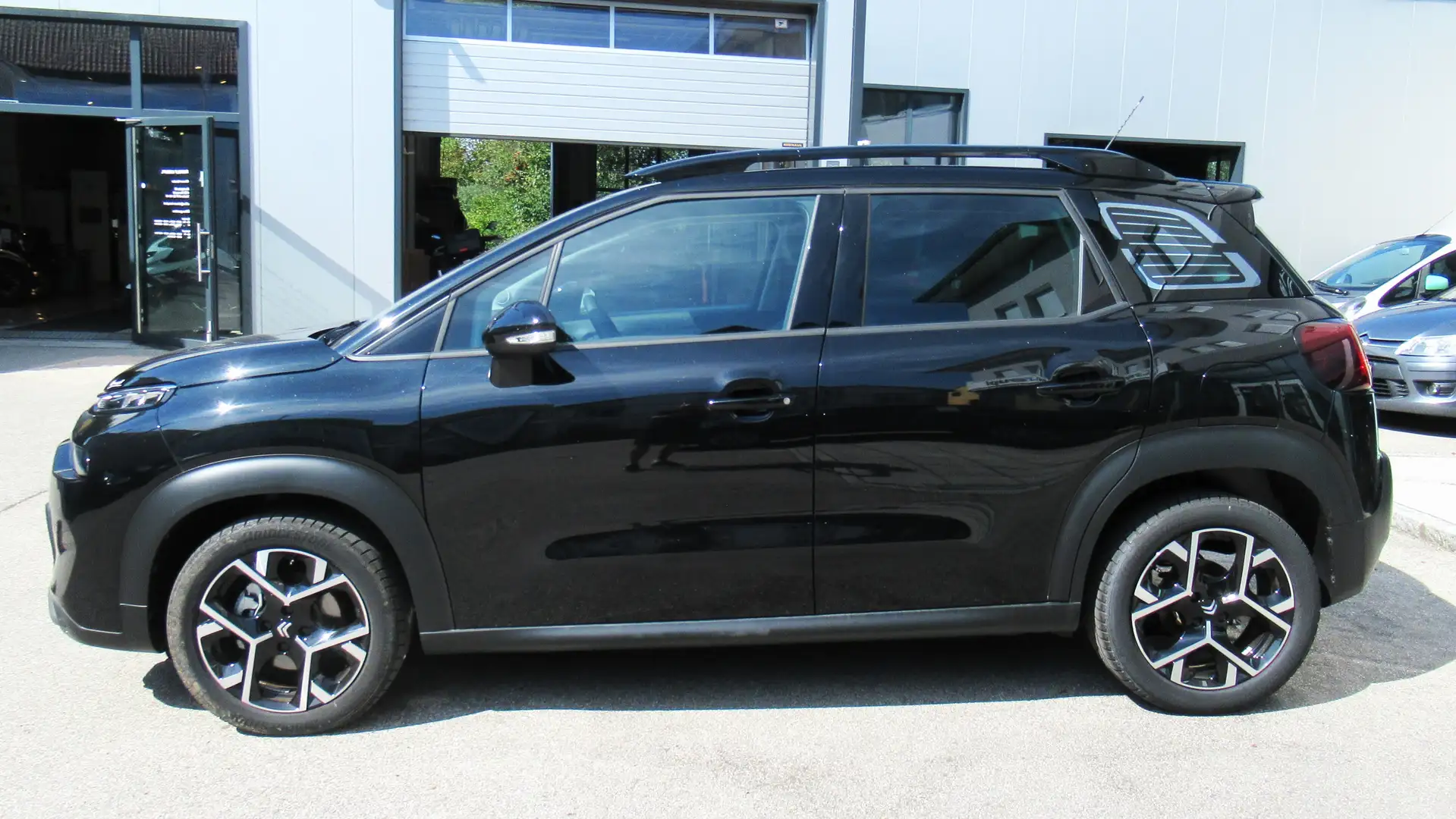 Citroen C3 Aircross Shine Pack/MAX PT130 EAT 6, LP € 30.503,- Noir - 2