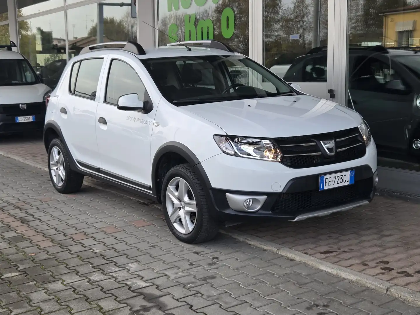Dacia Sandero Sandero Stepway Stepway 0.9 tce (prestige) Gpl s Blanc - 2